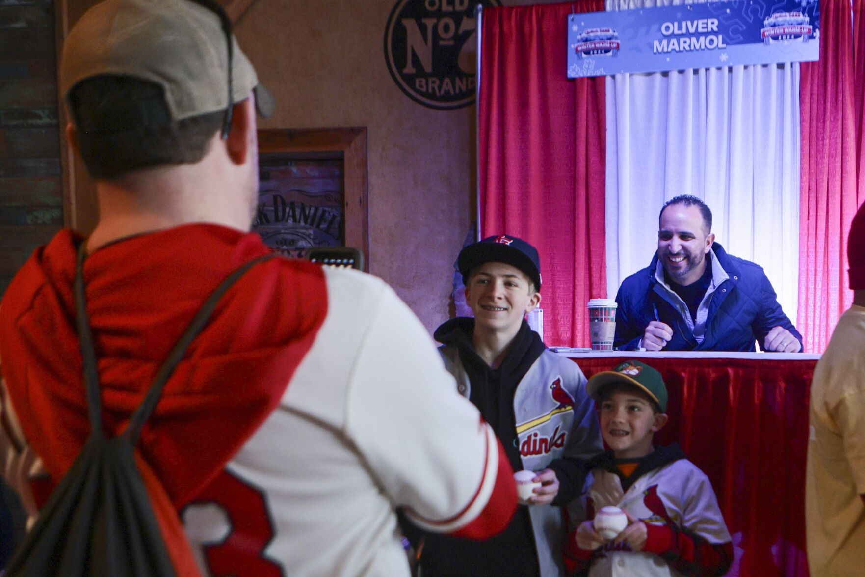 Cardinals fans brave cold for Winter Warm-Up
